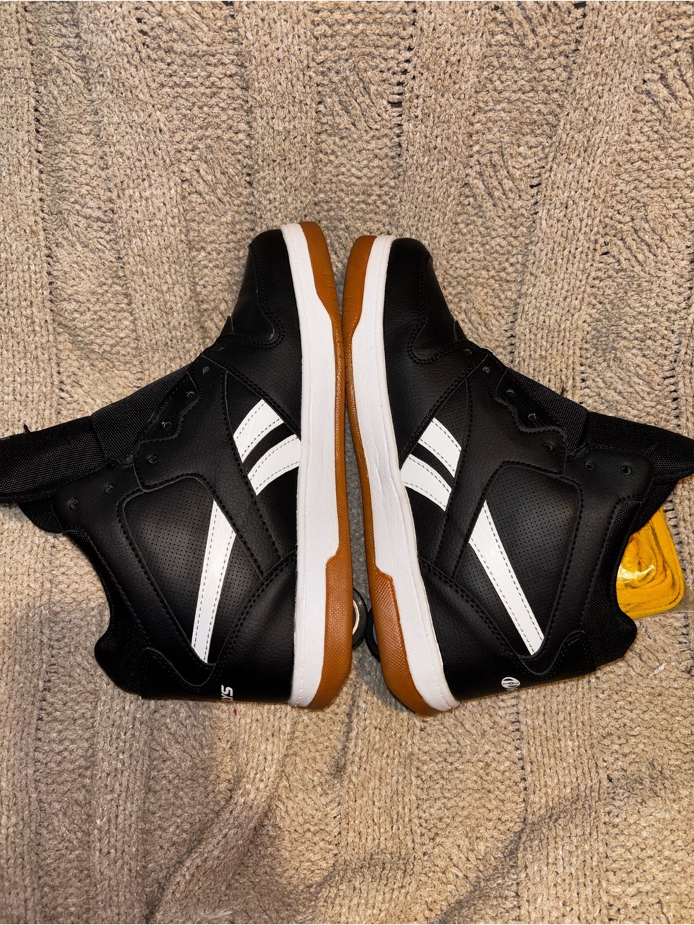 Reebok x Heely’s Black High Top Sneakers w/ Wheels Men’s Size 7 Yellow Laces - Picture 6 of 11